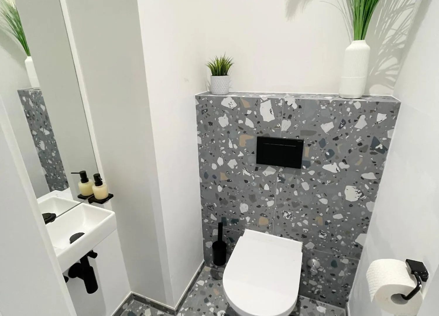 Luxurious 3 Bedroom Center Flat With Ac! Graz
