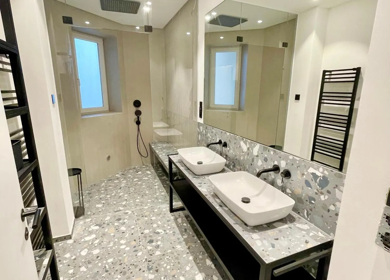 Apartament Luxurious 3 Bedroom Center Flat With Ac! Graz