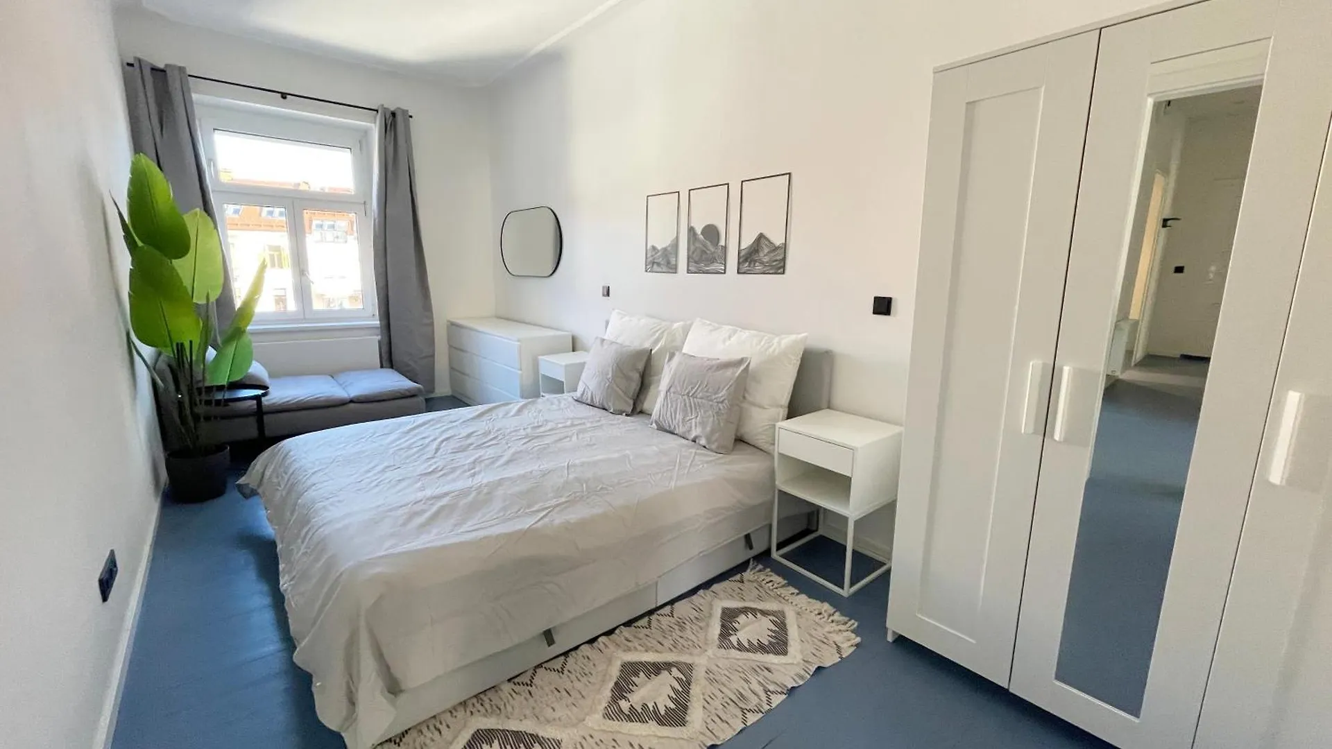 Luxurious 3 Bedroom Center Flat With Ac! Graz
